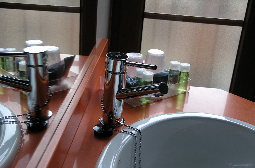 Baño Habitación Twin Hotel QH León